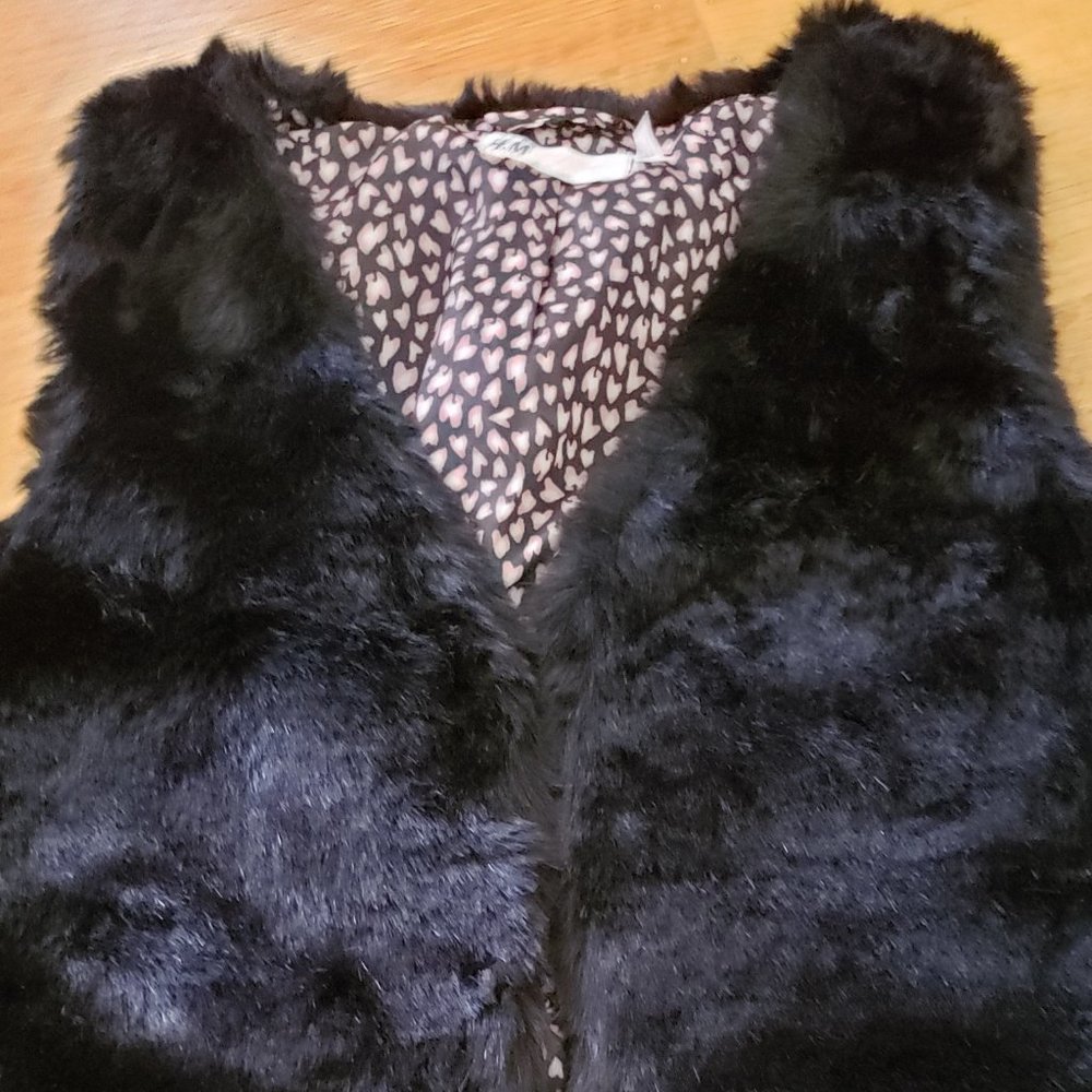 H & M Vest Faux Fur
